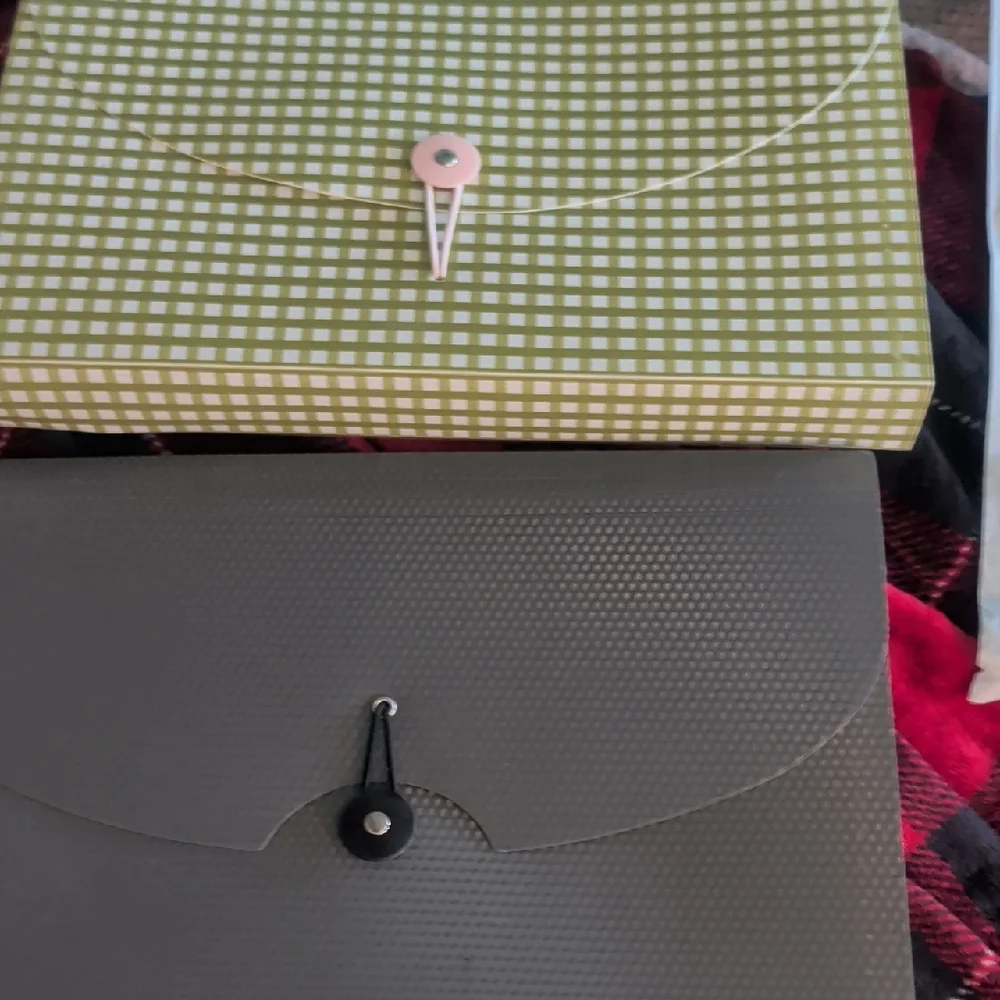 Green and Gray Document Envelopes
